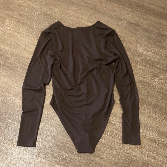 H&M Chocolate Brown long sleeve bodysuit - Picture 6 of 6